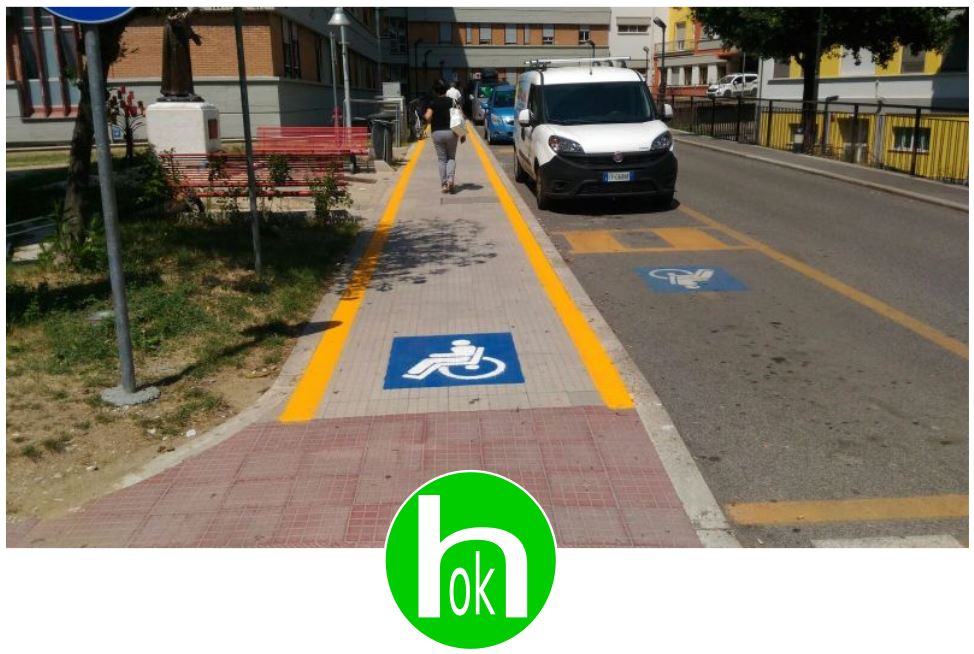 parcheggio riservatoe percorso attrezzato eliminano le barriere architettoniche