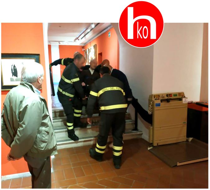 Il montascale rotto è una barriera architettonica